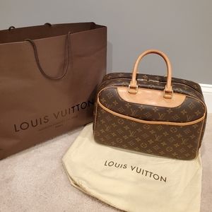 Authentic Louis Vuitton Monogram Deauville